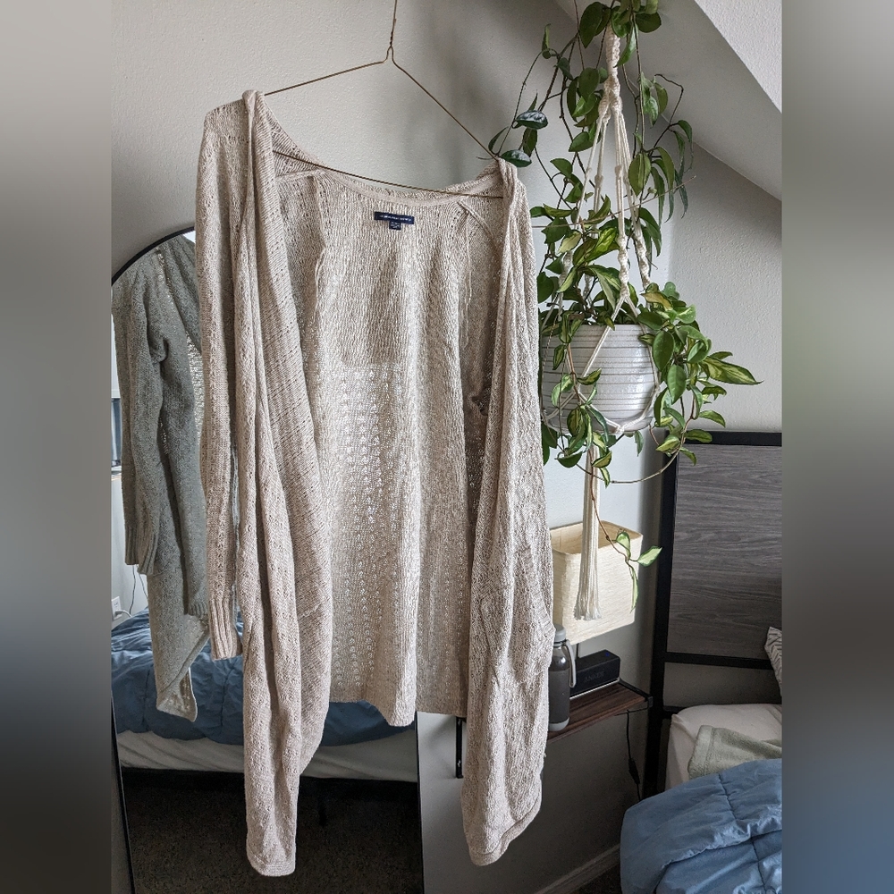 Cozy hooded cardigan cream American eagle extra long medium